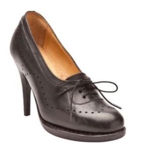 Office of Angela Scott Miss Wright Oxford Heels